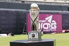 টসে হেরে ফিল্ডিংয়ে বাংলাদেশ, মোস্তাফিজের জায়গায় শরীফুল