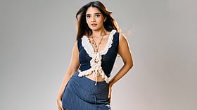 হঠাৎ আলোচনায়, কে এই জুহি