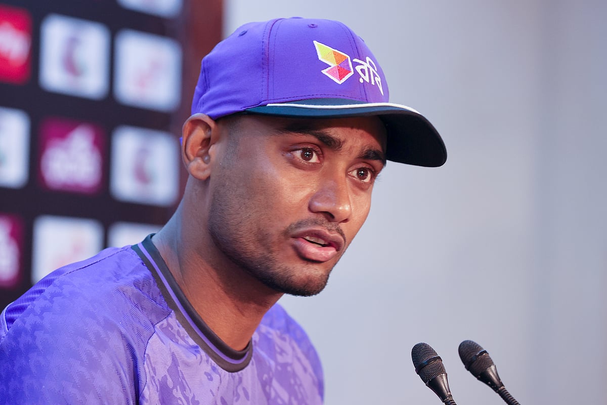 সংবাদ সম্মেলনে শরীফুল ইসলাম