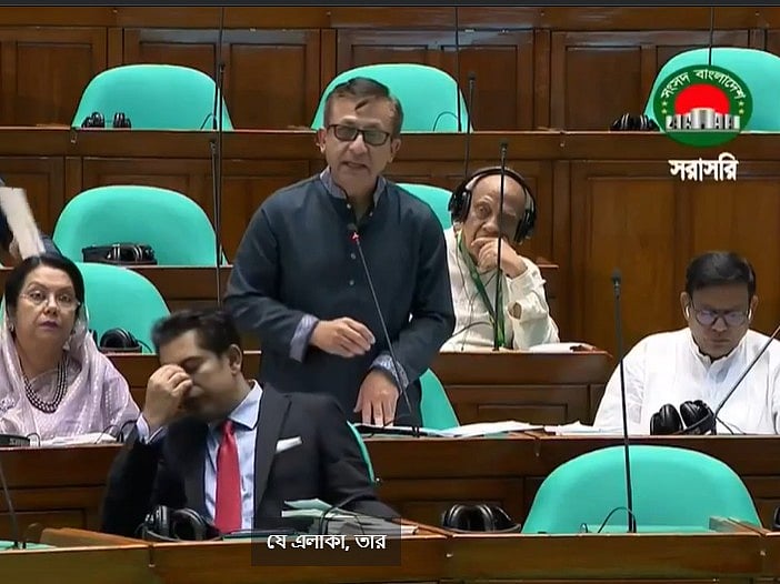 জাতীয় সংসদে বাণিজ্যমন্ত্রী খন্দকার আবদুল মুক্তাদির