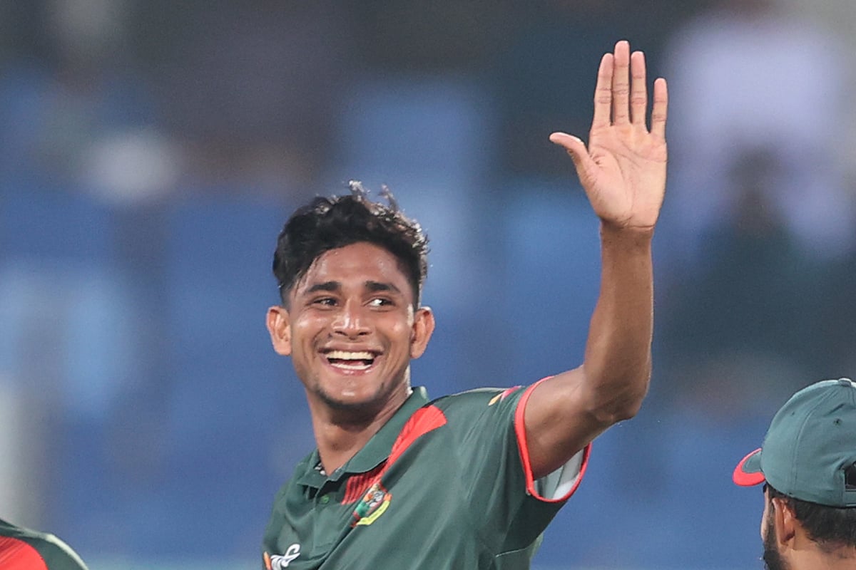 বাংলাদেশের ফাস্ট বোলার নাহিদ রানা