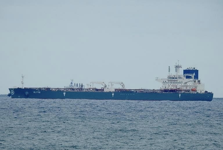 ১ লাখ টন অপরিশোধিত তেল নিয়ে সৌদি আরব থেকে জাহাজটি দেশের পথে রওনা দিয়েছে