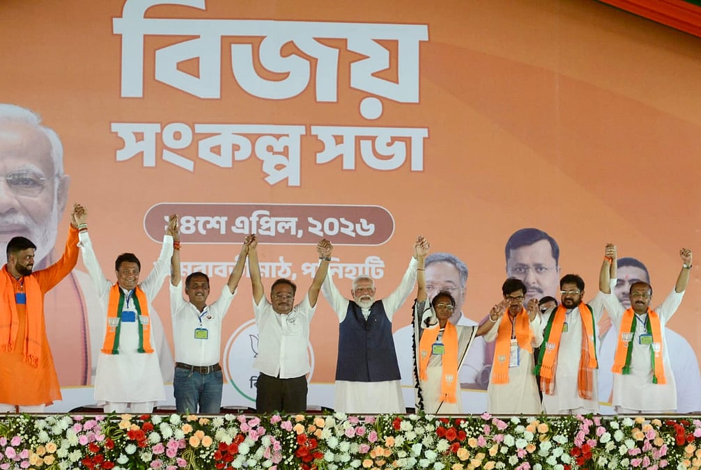 প্রথম দফার ভোট শেষে পাল্টাপাল্টি জয়ের দাবি, গরম পশ্চিমবঙ্গের নির্বাচন | প্রথম আলো