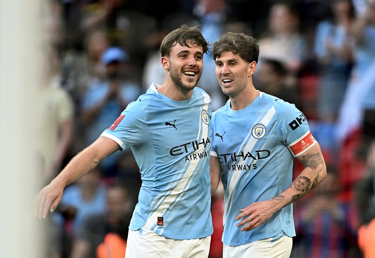 সিটির দ্বিতীয় গোলটি নিকো গঞ্জালেসের (বাঁয়ে)