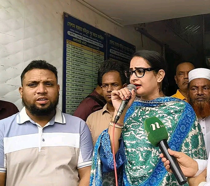 দক্ষিণ কেরানীগঞ্জের গোলাম বাজার এলাকায় একটি মসজিদের সংস্কারকাজে অনুদান দিতে গিয়ে বক্তব্য দেন নিপুণ রায় চৌধুরী। রোববার দুপুরে