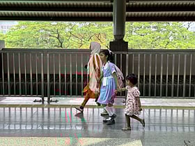 স্কুলের সময়ের যানজট: অস্থায়ী নির্দেশনা নয়, দরকার সমন্বিত নীতি