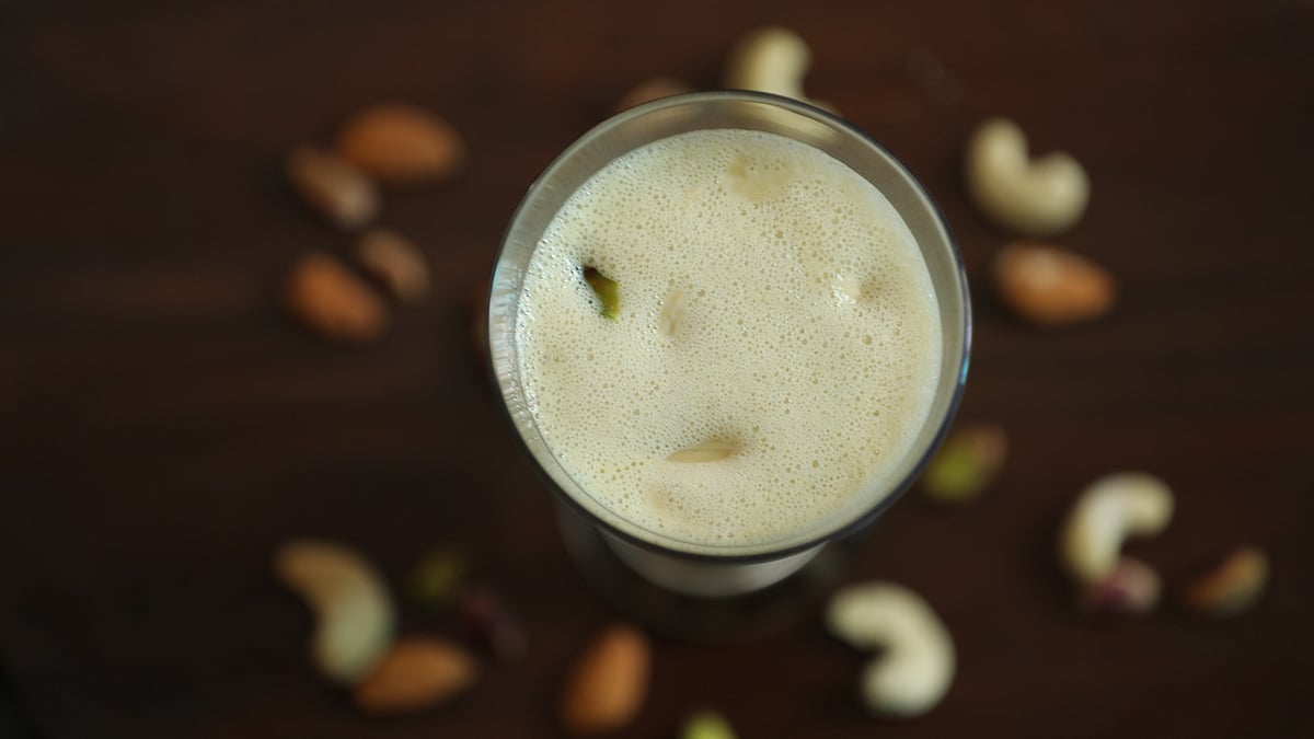 নানা বাদামের শরবত