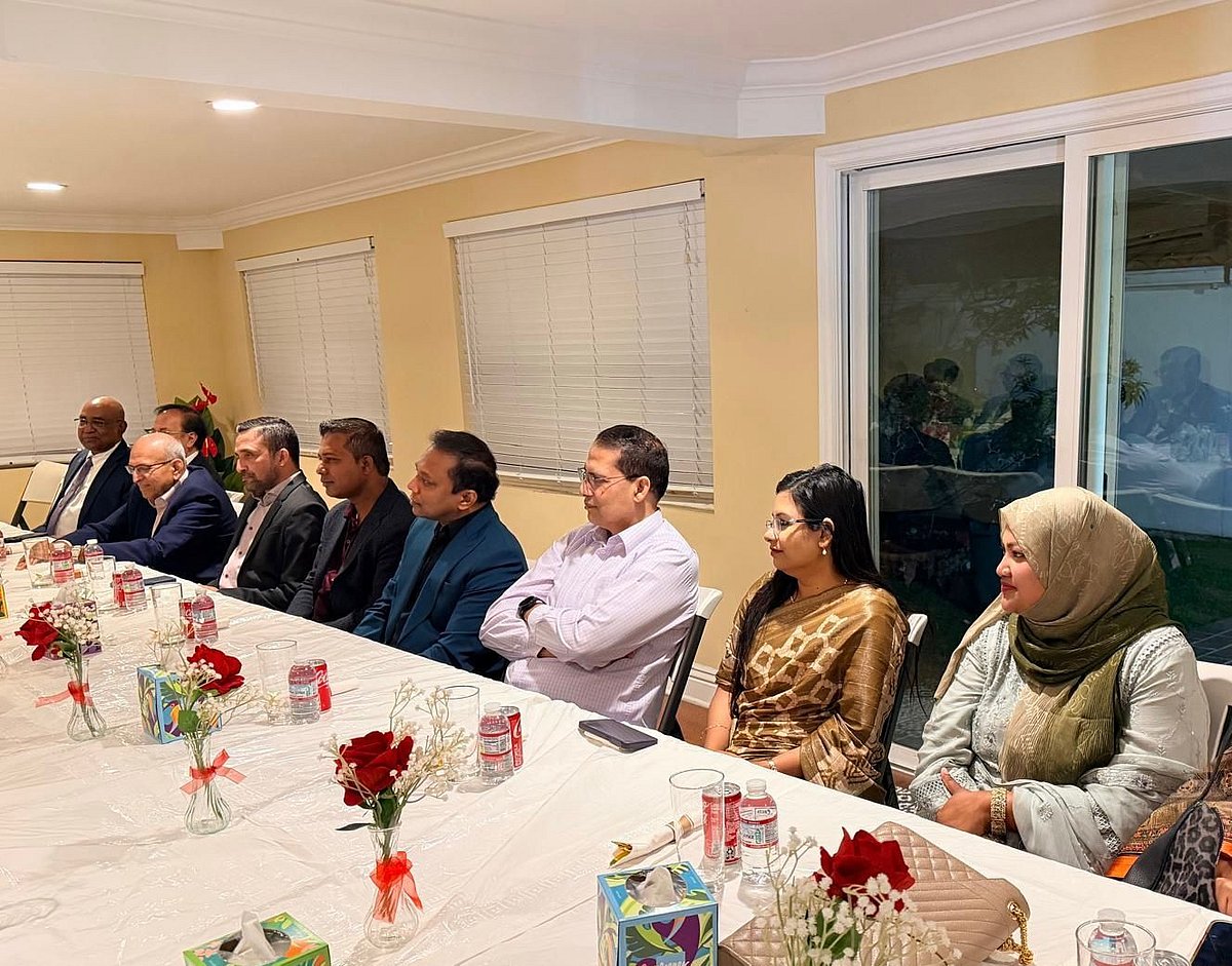 বাংলাদেশে বিনিয়োগের সম্ভাবনা নিয়ে লস অ্যাঞ্জেলেসে বাংলাদেশের কনসাল জেনারেলের বাসভবনে মতবিনিময় সভার আয়োজন করা হয়