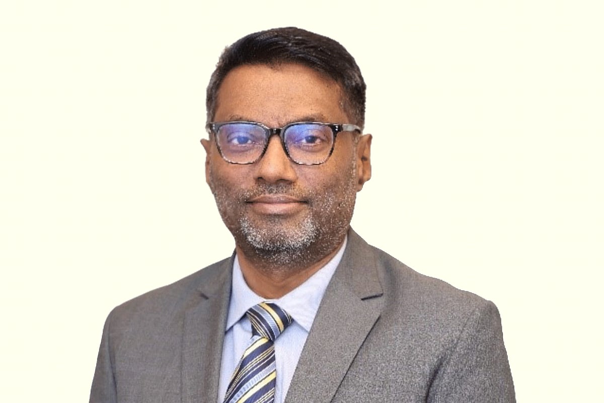 এস এম আবদুল্লাহ হিল কাফি , ডিএমডি, ঢাকা ব্যাংক