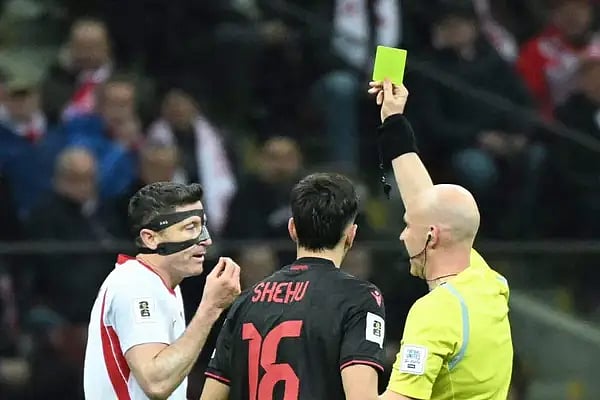 বিশ্বকাপে পাল্টে যেতে পারে একাধিক হলুদ কার্ডে নিষেধাজ্ঞার নিয়ম