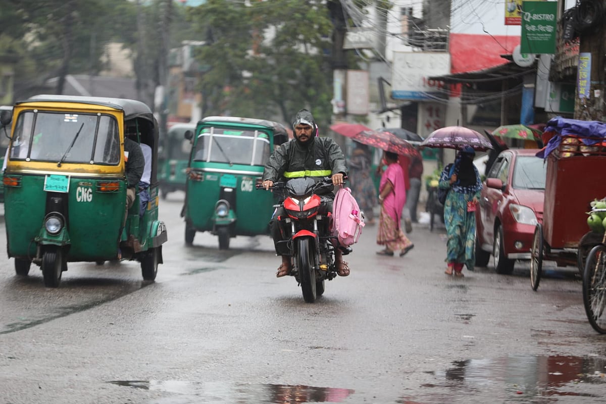 বৃষ্টিভেজা সিলেট
