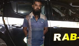 চুল কাটাতে গিয়ে র‍্যাবের হাতে গ্রেপ্তার আসামি রাজীব মিস্ত্রি