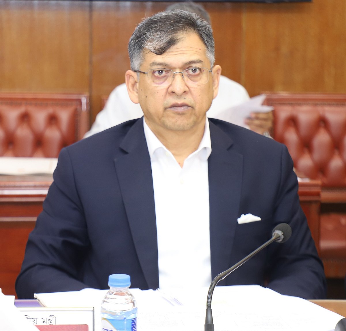 সংবাদ সম্মেলনে স্বরাষ্ট্রমন্ত্রী সালাহউদ্দিন আহমদ। আজ সোমবার দুপুরে সচিবালয়ে