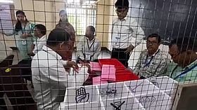 চলছে পশ্চিমবঙ্গে বিধানসভা নির্বাচনের ভোট গণনা, কখন জানা যাবে ফল