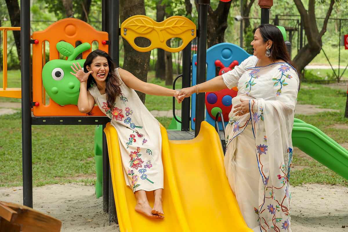 মায়ের হাত ধরেই তাসনিয়া ফারিণ হয়ে উঠেছি