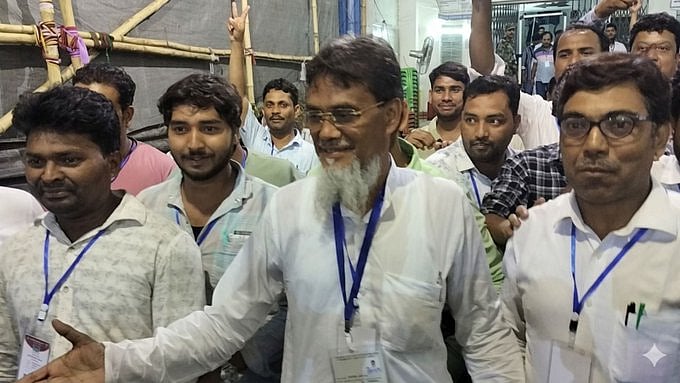 মোতাব শাইখ বলেন, ভোটার হিসেবে তালিকায় অন্তর্ভুক্ত হওয়া এবং নির্বাচনে লড়ার অনুমতি পেতে দেরি হওয়ায় তিনি প্রচারের জন্য মাত্র ১৪ দিন সময় পেয়েছিলেন