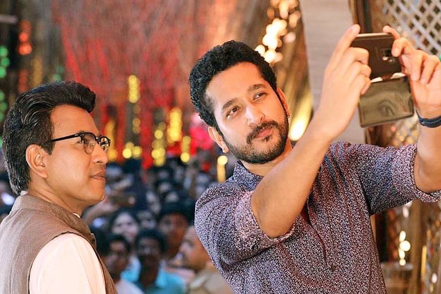 রুদ্রনীল ও পরমব্রত। ফেসবুক থেকে