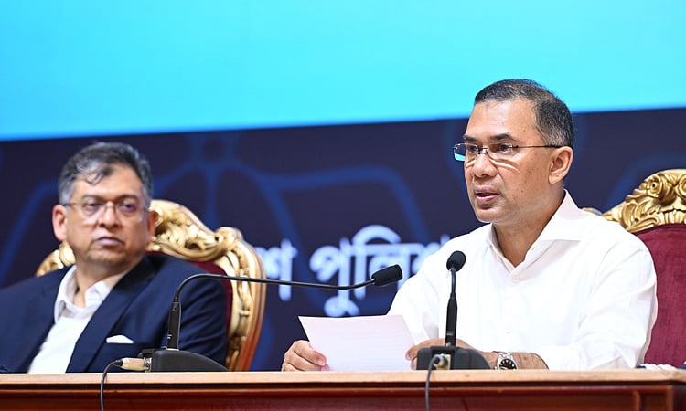 প্রধানমন্ত্রী তারেক রহমান। আজ রোববার রাজধানীর রাজারবাগ পুলিশ লাইনস মিলনায়তনে