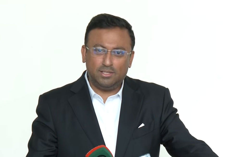 প্রধানমন্ত্রীর পররাষ্ট্রবিষয়ক উপদেষ্টা হুমায়ুন কবির। আজ সোমবার বিকেলে পররাষ্ট্র মন্ত্রণালয়ে