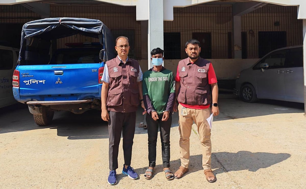 কিশোরকে কুপিয়ে হত্যার ঘটনায় গ্রেপ্তার হওয়া মো. পারভেজ