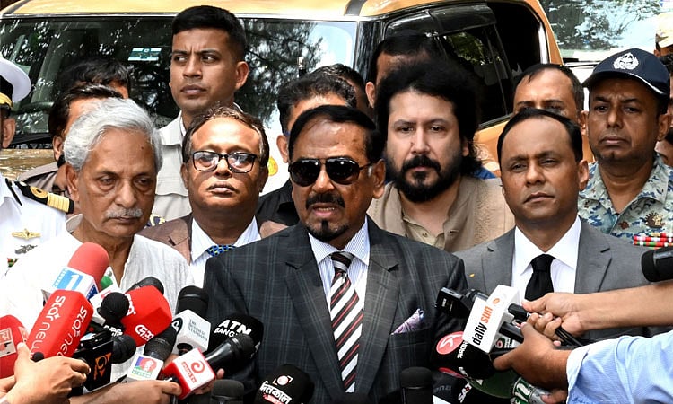 প্রেস ব্রিফিংয়ে জাতীয় সংসদের স্পিকার হাফিজ উদ্দিন আহমদ। জুলাই গণ–অভ্যুত্থান জাদুঘরে, ১২ মে