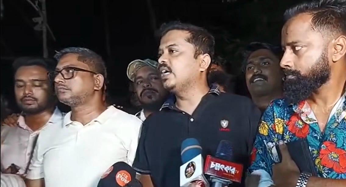 চট্টগ্রাম নগরের টাইগার পাস মোড়ে এনসিপির নেতা–কর্মীদের বিক্ষোভ