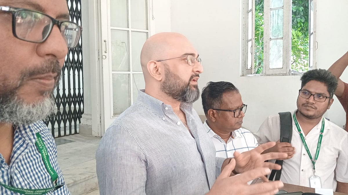 ইসলামিক টিভির ব্যবস্থাপনা পরিচালক (এমডি) শামস এস্কান্দার। আজ সোমবার আন্তর্জাতিক অপরাধ ট্রাইব্যুনাল প্রাঙ্গণে