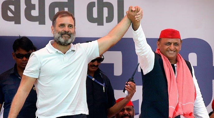 ভারতের কংগ্রেস নেতা রাহুল গান্ধী ও সমাজবাদী পার্টির নেতা অখিলেশ যাদব