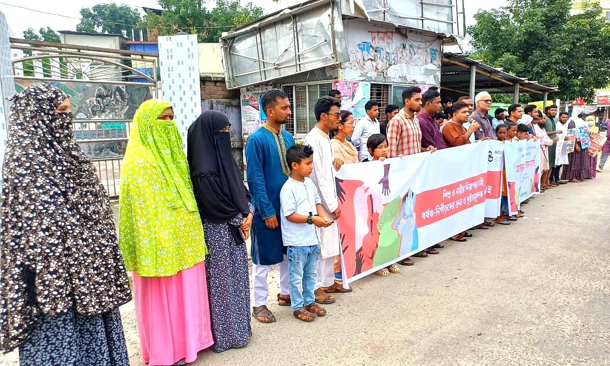 এই ঘটনা বেশির ভাগ অভিভাবকের রাতের ঘুম কেড়ে নিয়েছে