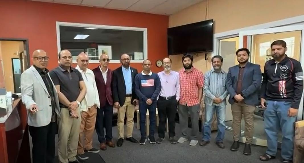 বাংলা প্রেসক্লাব মিশিগানের নবগঠিত কমিটির সদস্যরা। ওয়ারেন সিটি, মিশিগান, যুক্তরাষ্ট্র। ২৪ মে ২০২৬