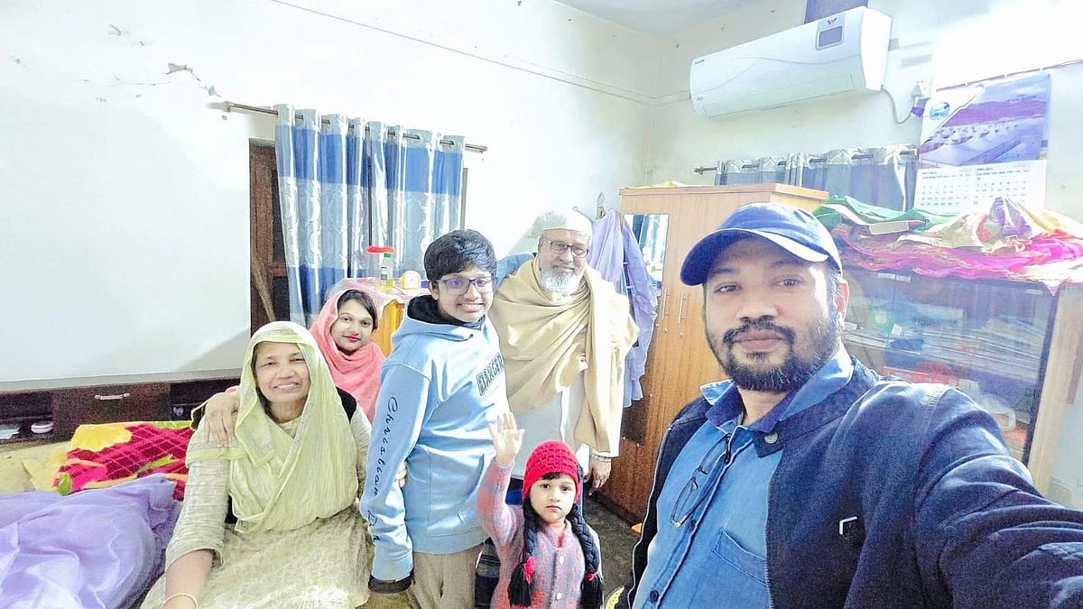 সাবরিনা জাহানের শ্বশুর, স্বামী আর মেয়ে নেই, পারিবারিক এই ছবি এখন শুধুই স্মৃতি