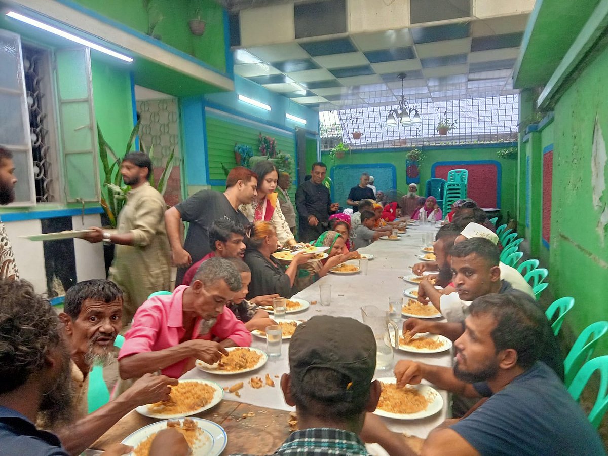 ৪০ বছর ধরে কোরবানির ভোজ: নিছক খাওয়া নয়, আনন্দ ভাগাভাগির আয়োজন