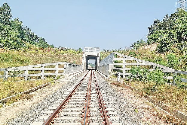 রেললাইনের জন্য সংরক্ষিত বনভূমি গেল, সাড়ে ৯ কোটি টাকার ক্ষতিপূরণ গেল কোথায়