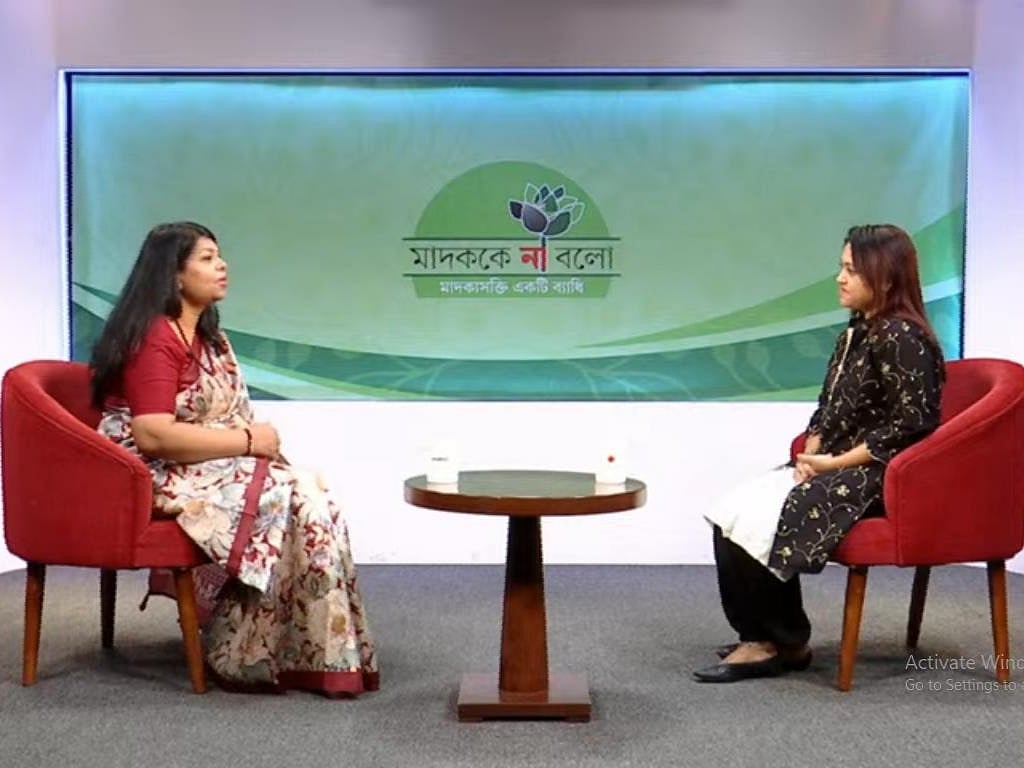 সন্তান ভুল করলে দূরে ঠেলে না দিয়ে পাশে থাকুন