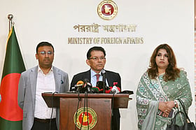 ‘ভাই, এত ব্যস্ত হইয়েন না’: ছুটির বিষয়ে প্রশ্নের উত্তরে পররাষ্ট্রমন্ত্রী