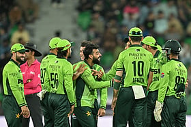 অস্ট্রেলিয়াকে সিরিজ হারাল পাকিস্তান