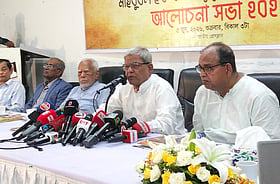 সামাজিক যোগাযোগমাধ্যমে রাজনীতির বিপদ, সতর্কবার্তা মির্জা ফখরুলের