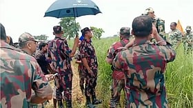 ৩ সীমান্তে ৬০ জনকে ঠেলে পাঠানোর চেষ্টা, বিজিবির বাধায় নো …