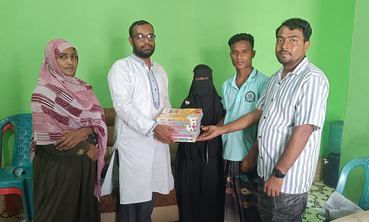 হাবিবার স্বপ্নযাত্রায় পাশে দাঁড়াল কয়রা বন্ধুসভা
