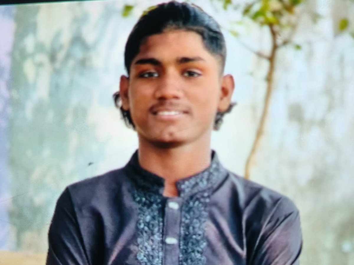 নারায়ণগঞ্জে ছিনতাইকারীর ছুরিকাঘাতে তরুণের মৃত্যুর ঘটনায় মামলা, ঘুষ দাবির অভিযোগে থানা ঘেরাও