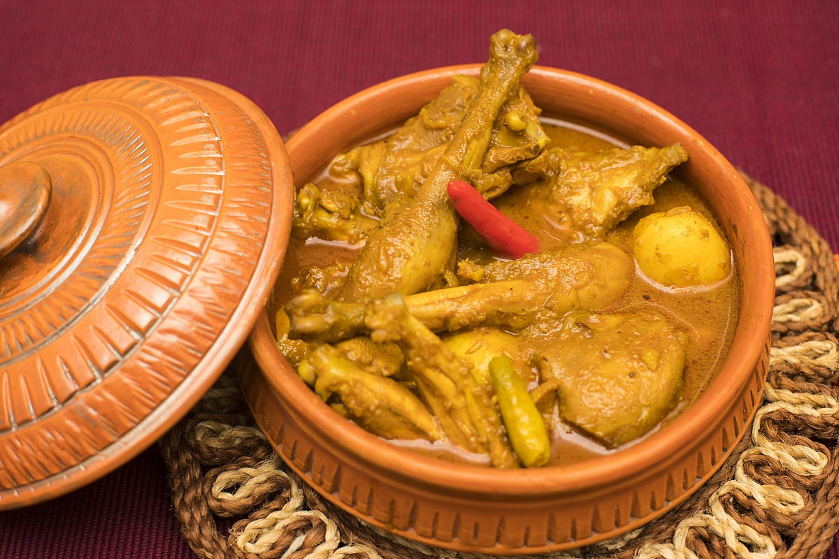 বাটা মসলায় দেশি মুরগির স্বাদ, রেসিপি জানুন