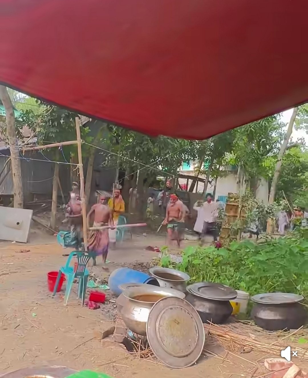 ফরিদপুরে বিয়েবাড়িতে মাংস কম দেওয়াকে কেন্দ্র করে সংঘর্ষ, আহত ১১