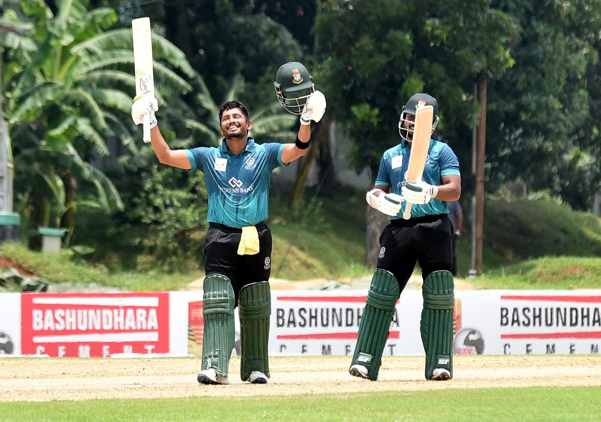 শেষ দিনের নাটকীয়তার পর ১৬ বছর পর চ্যাম্পিয়ন মোহামেডান