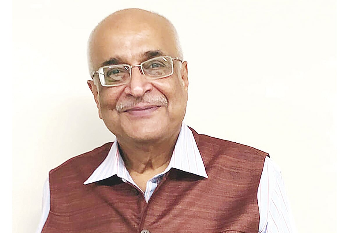 দেবপ্রিয় ভট্টাচার্য