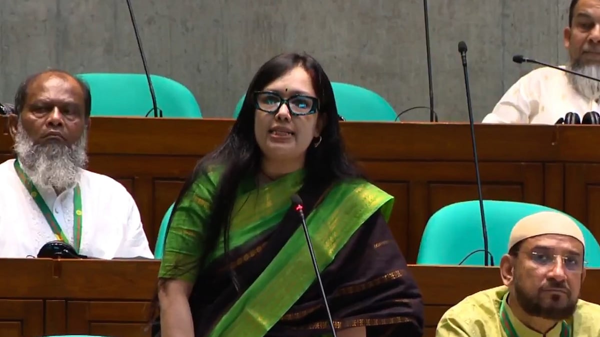 ‘সামষ্টিক চাপের মধ্যে অর্থমন্ত্রী, কীভাবে বাজেট বাস্তবায়ন করবে সরকার?’