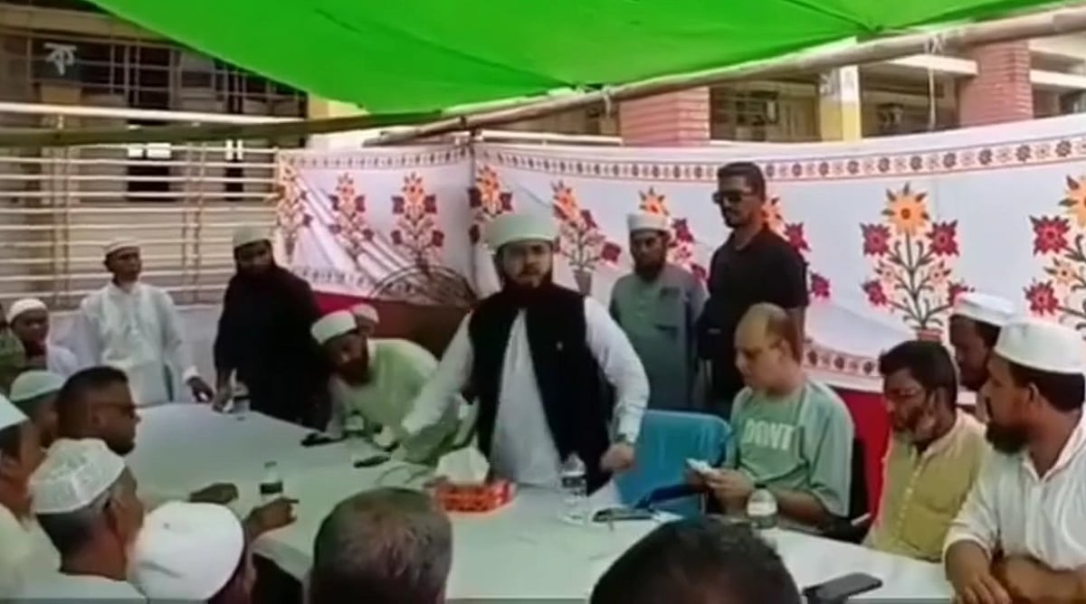 মাদারীপুর-১ (শিবচর) আসনের সংসদ সদস্য সাইদ উদ্দিন আহমদ হানজালার উত্তেজিত হয়ে টেবিল চাপড়ানোর একটি ভিডিও সামাজিক যোগাযোগমাধ্যমে ছড়িয়ে পড়েছে