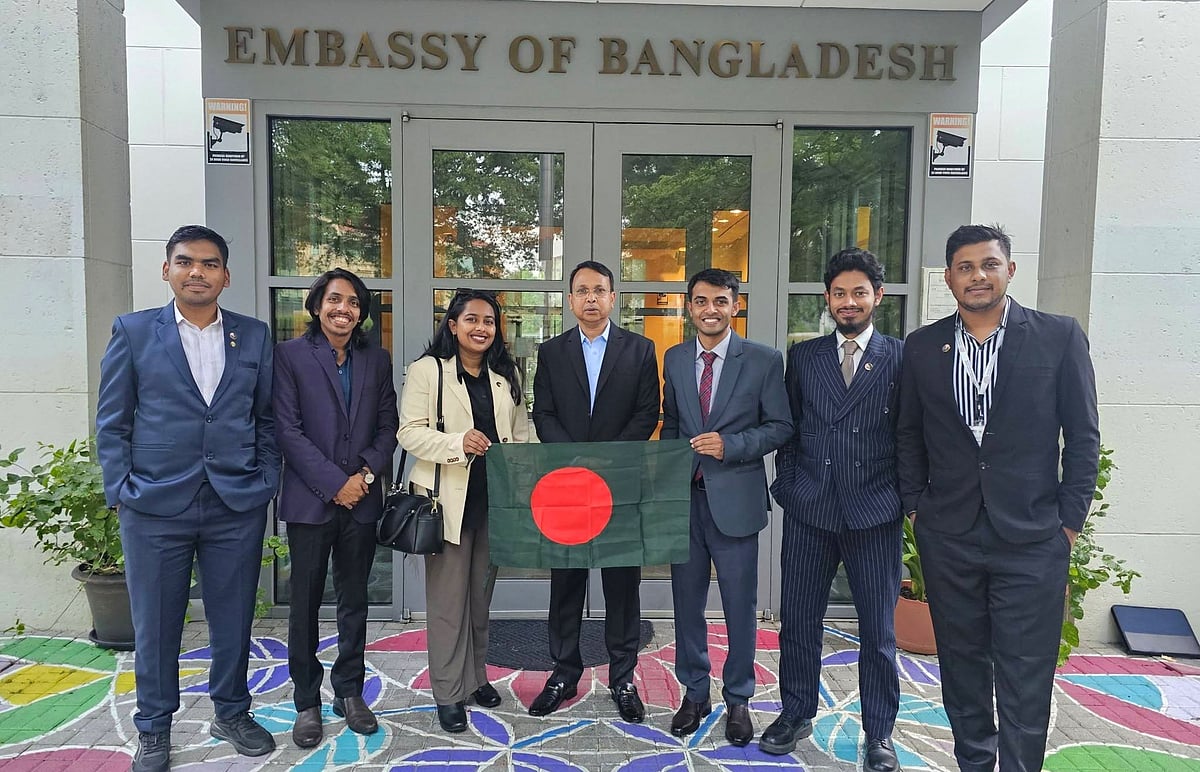 যুক্তরাষ্ট্রের হামফ্রে ফেলোশিপ: মাসিক ভাতাসহ ৯ মাস পড়াশোনা, যাদের সুযোগ