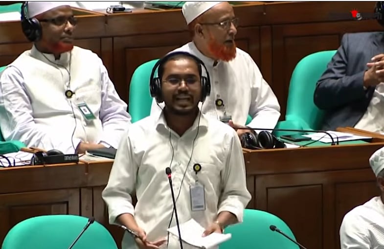 এনসিপির সংসদ সদস্য আবদুল হান্নান মাসউদ। আজ রোববার জাতীয় সংসদে