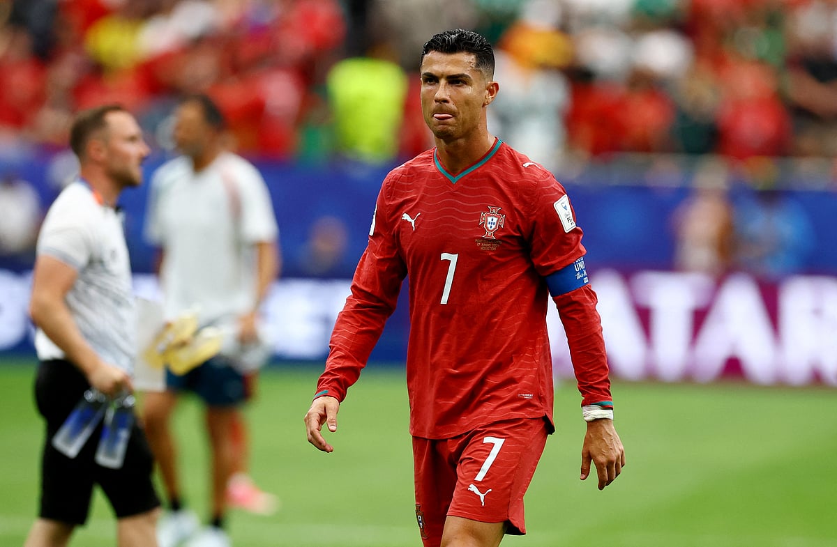 রোনালদোকে বল দিতেই হবে, এমন কোনো চাপ নেই—বললেন পর্তুগাল সতীর্থ
