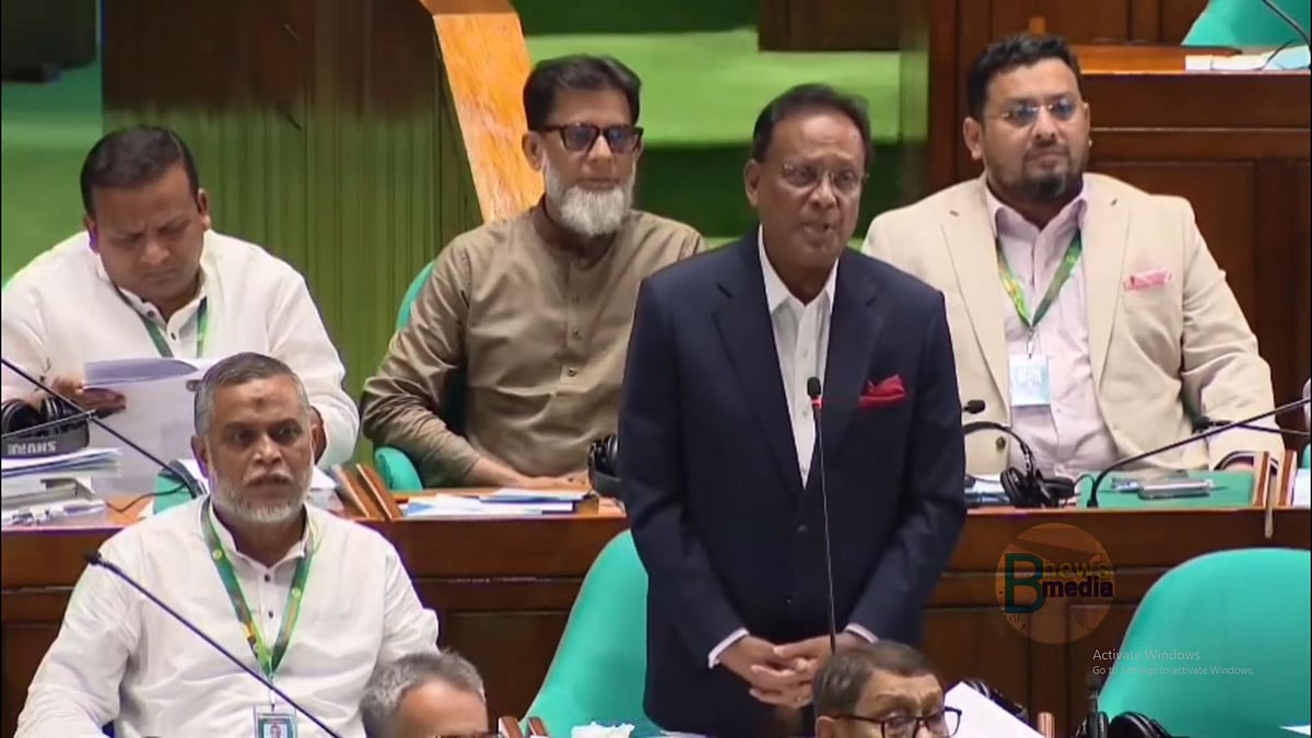 চার মোবাইল অপারেটরের কাছে সরকারের পাওনা ১৩ হাজার কোটি টাকা